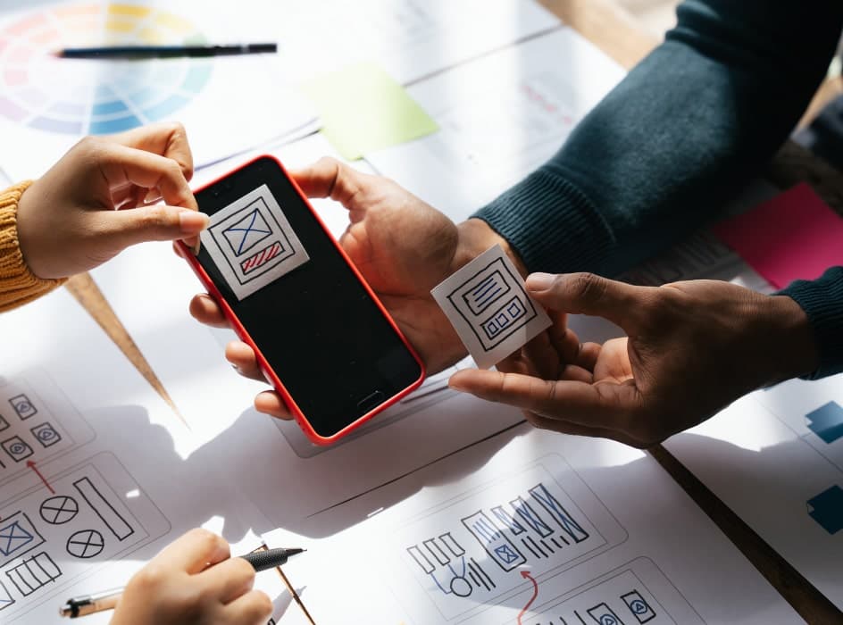 ux-graphic-designer-creative-sketch-planning-appli-2023-11-27-05-31-16-utc-min